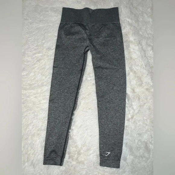 Gray gymshark leggings size medium - Picture 4 of 5